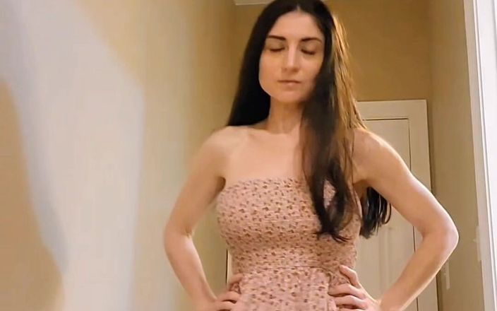 Annalee Blue: Real amateur milf divirtiéndose