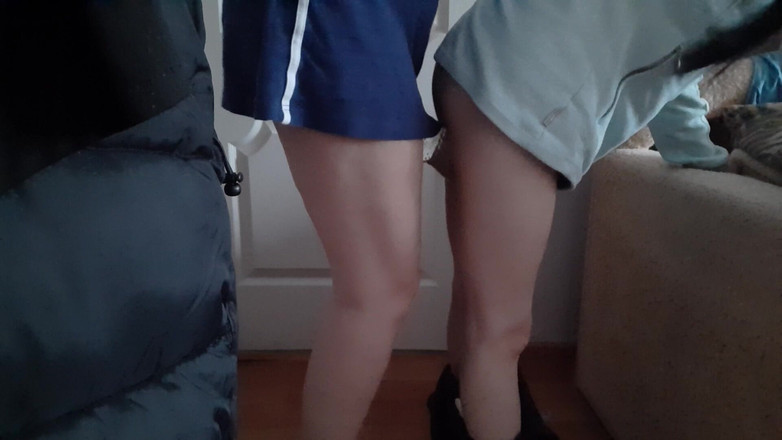 Lesbian-illusion: Ich schütte und ficke meine ehefrau doggystyle mit einer Flasche