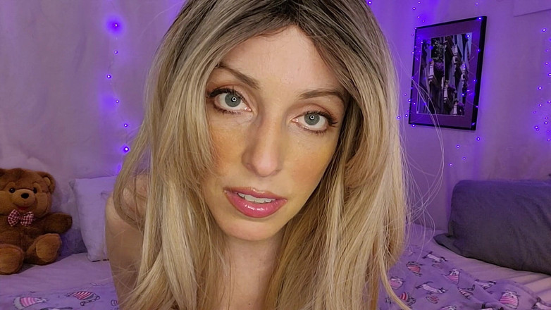 Brenna Lilac: Sborra sulla mia fica