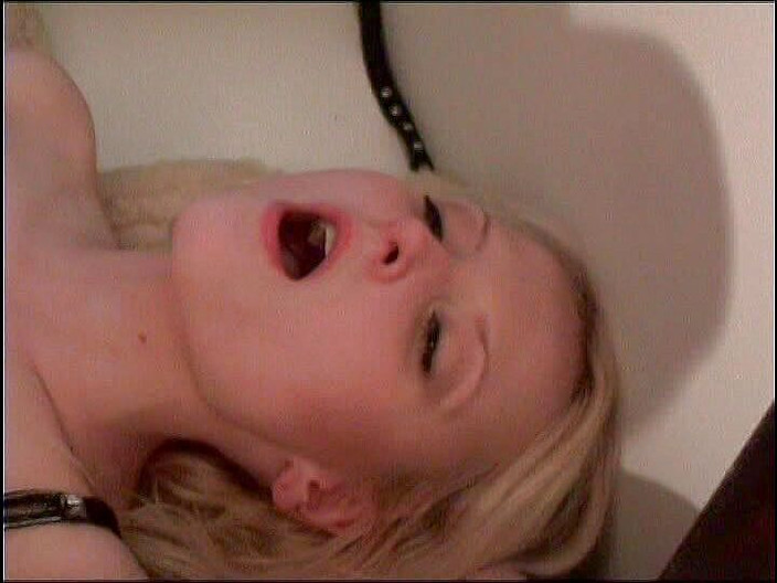 Radical: Finská amatérská blondýnka s velkými přírodními kozami