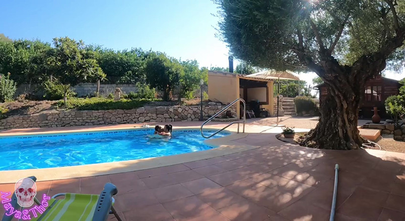 Mayay Thor X: Dicker arsch, amateur-ehefrau ist sehr heiß, hart im pool zu...