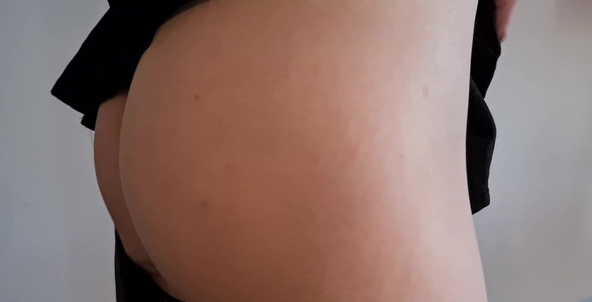 Prettyboi2000x: 我化妆，吮吸他的鸡巴并骑乘它 - Prettyboi2000x