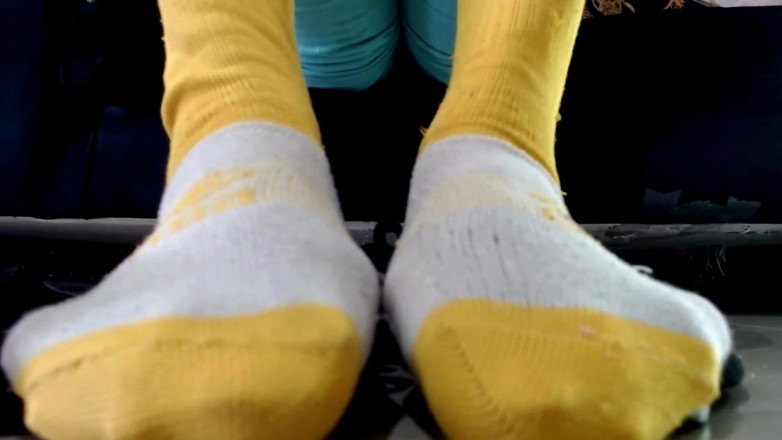 Maeling: The Beginning of Something Mega, Feet Growth Fetish