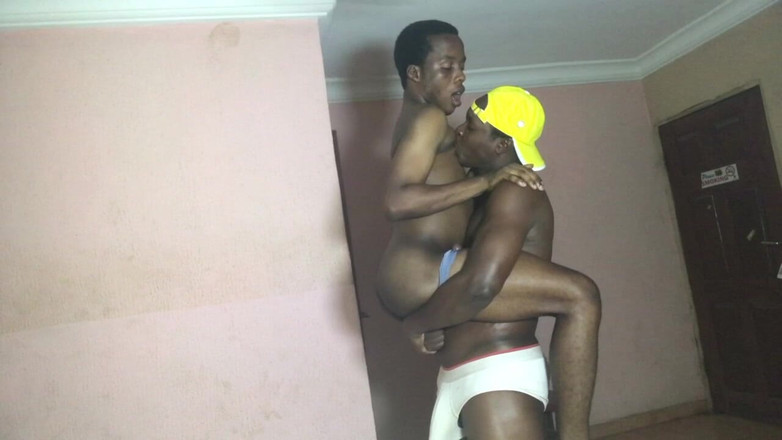 Sexydaddy: 두 명의 게이 연인 로맨스