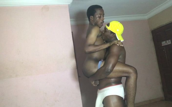 Sexydaddy: İki eşcinsel aşık romantizmi