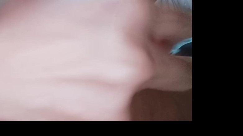 eldlie: Squirting Wife and Orgasm