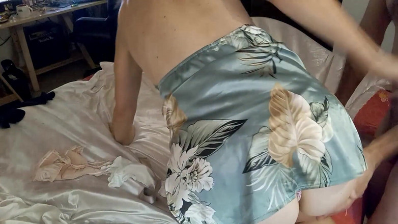 Sexy O2: 1060 02 - Amatur Perancis, gaya doggy, pakaian dalam satin, seks berpakaian,...