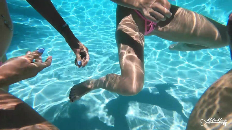 Kyla Keys: Trío en la piscina subacuática