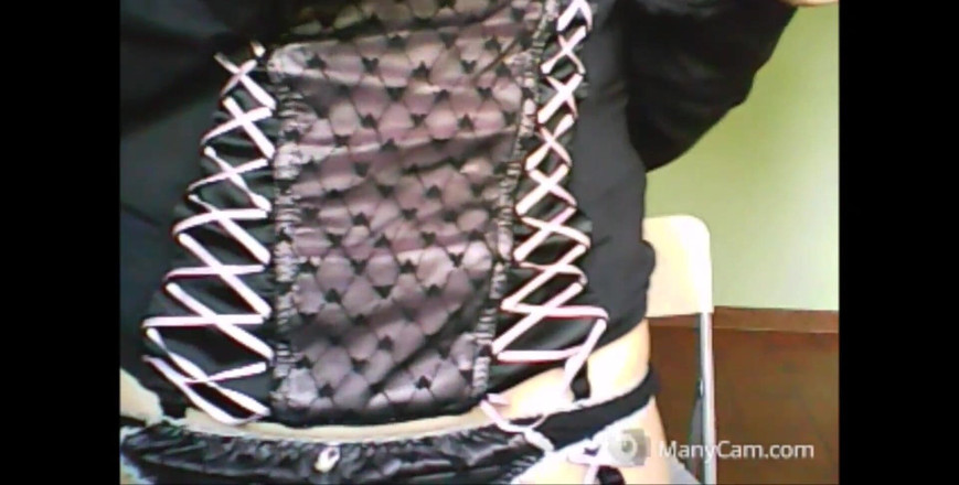 savannahamatoriale: 两个漂亮的女孩，和亵渎的朋友（与尚塔尔和尼科莱塔大使馆）