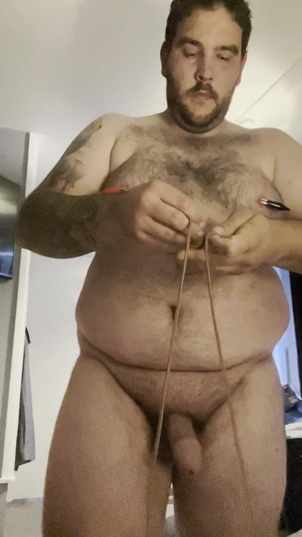 Shaun Cbt: Член и яйца превращаются в фиолетовый в бондаже с экстремальными зажимами для сосков и батплагом с немного кроссдрессера