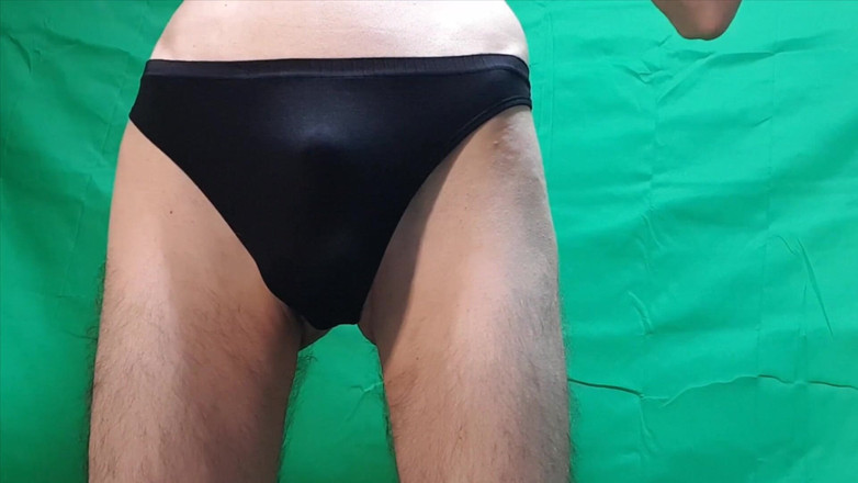 HeIsSooThin: Siyah tanga denemesi