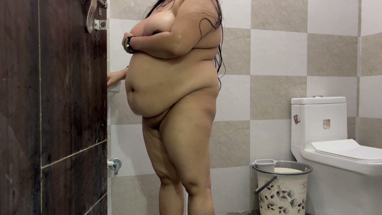 Catchybusty: Prysznic w łazience 0.1