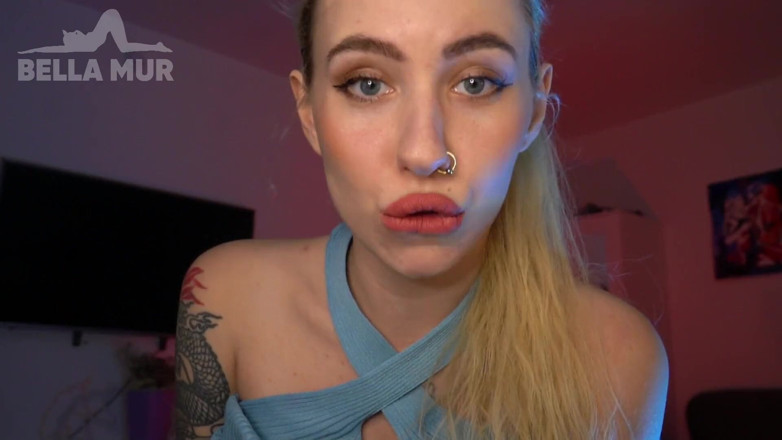 Bella Mur: Ass worship and sniffing