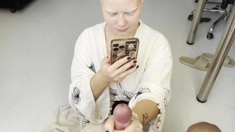 Vilu_and_Mi: Vilu Vidish the Baldhead Queen Sucks His Small Dick