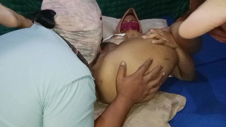 Babang endut: インドネシア 継母の膣が舐めてセックスを求めているパート2