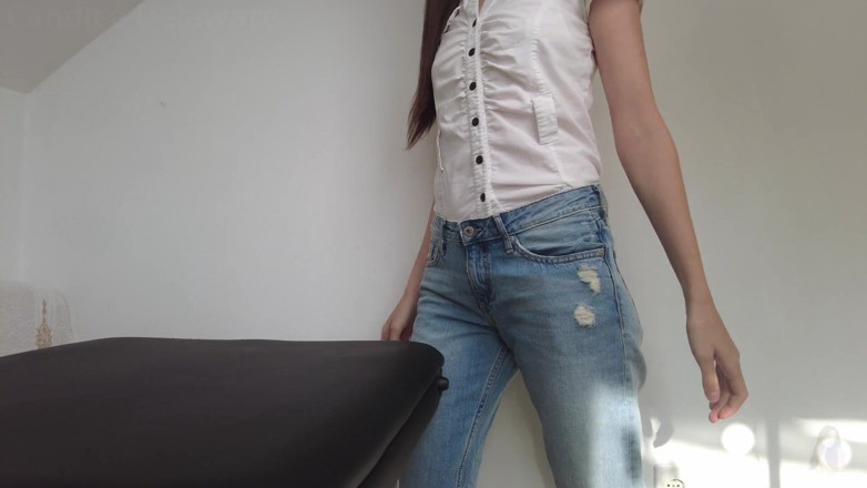 CandiceDelaware: Table Rubbing Orgasm Cute Girl in Jeans