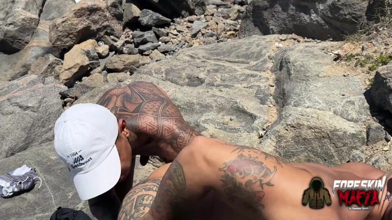 ForeSkinMafia By Boomer Banks: 2 Latini Con Cazzi Grandi Scopano Sulla Spiaggia Hardcore Senza...