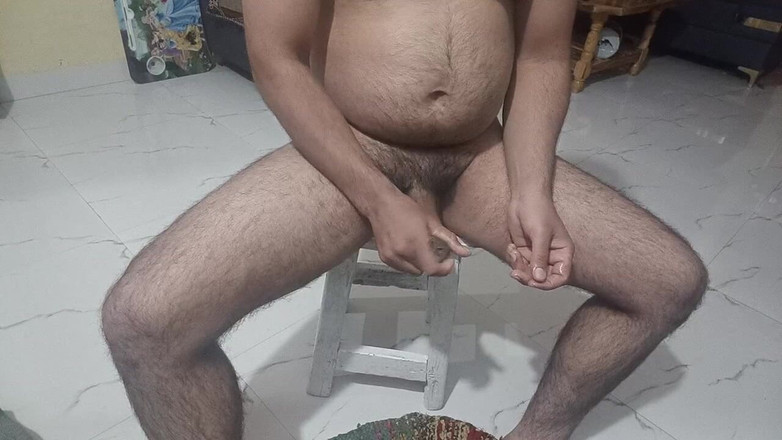 LovedSunsine1990: Ik trok al mijn kleren uit en masseerde mijn spullen...