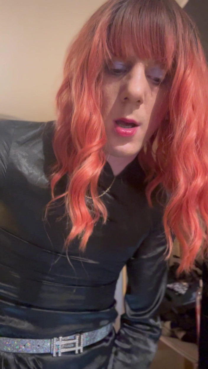 Jessica silk: Jess silk cavalca un dildo