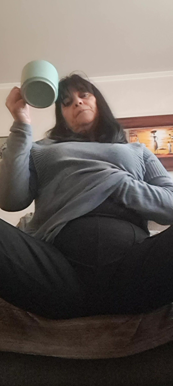 Mommy big hairy pussy: Milf pov casual aftrekbeurt