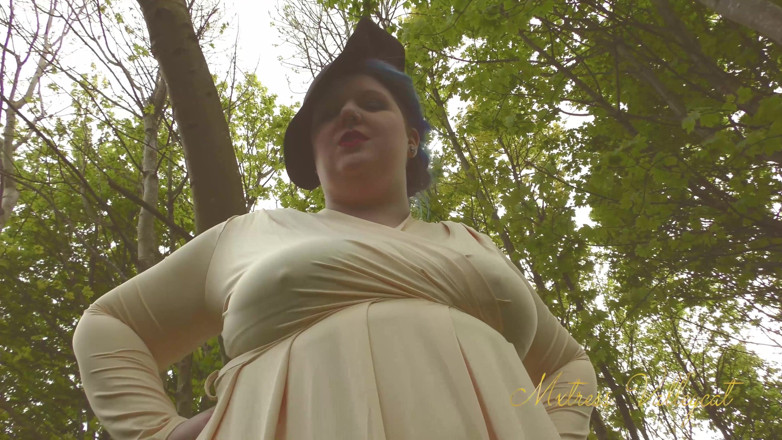 Mxtress Valleycat: Sanguine giantess walks you in the woods