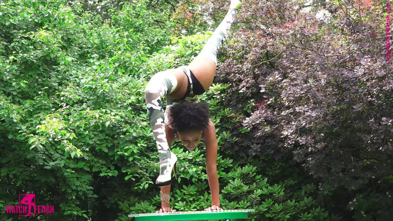 Gymnastic: Nhào lộn ngoài trời