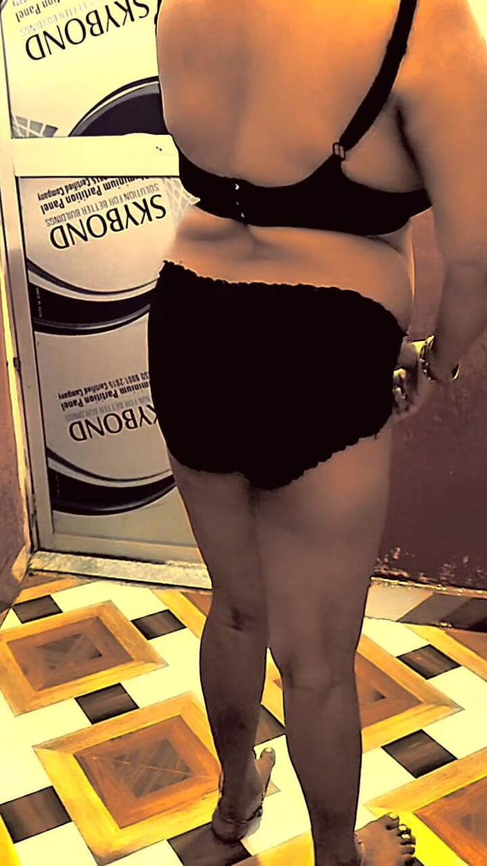 Kavita suman: Indian bhabhi bath show