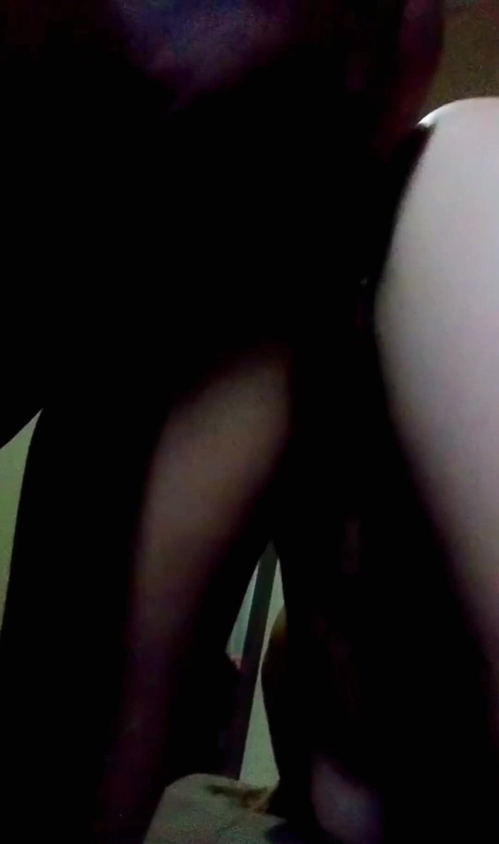 Apolo Fitness: 여친의 보지에 혀 전체를 집어넣어