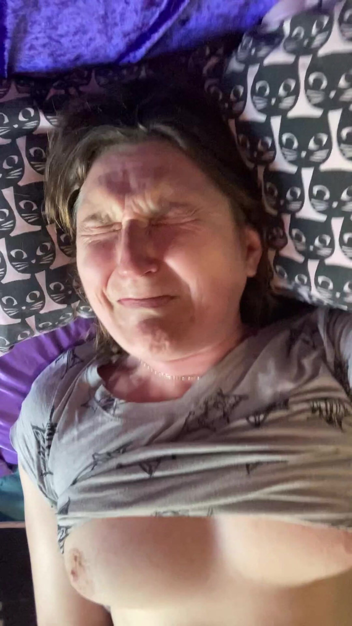 MistressWriggler: Erster orgasmus seit wochen!