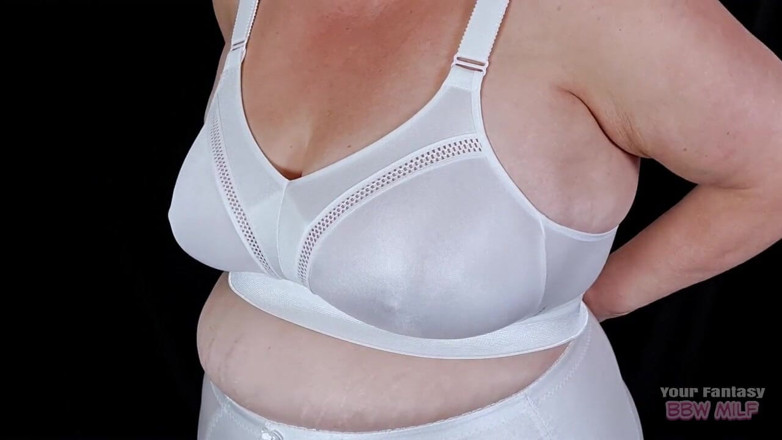 BBW_Wife: Retro-oma-höschen Und Bh - Meine Reife, Haarige Fotze Und Große Schlaffe...