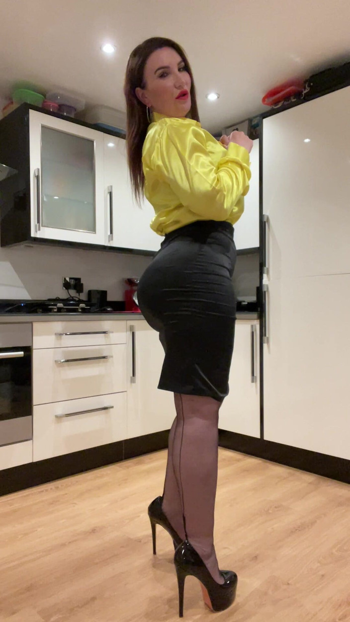 Sophie James: Tease and Denial You Have to Jerk That Silly Little...