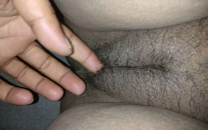 Husband wife: Poojakichut19ホットマンコショー大きなお尻はとても美しい