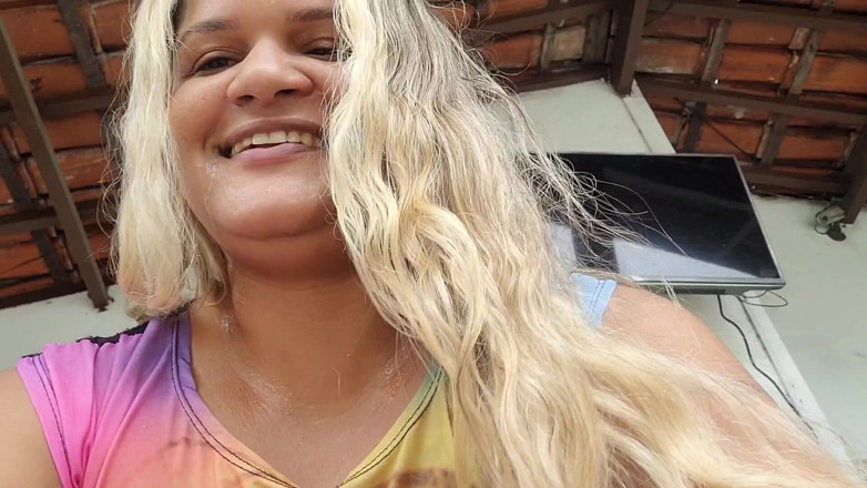 Paty Bumbum: Fetish in Saliva