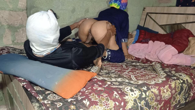 Amrita for you: Bhabhi Raat Muh Me Land Diya Hindi Audio.