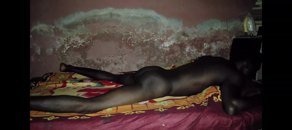 Masturbator emmy: Ngentot tanpa lelah hanya untuk memastikan aku masuk ke dalam...