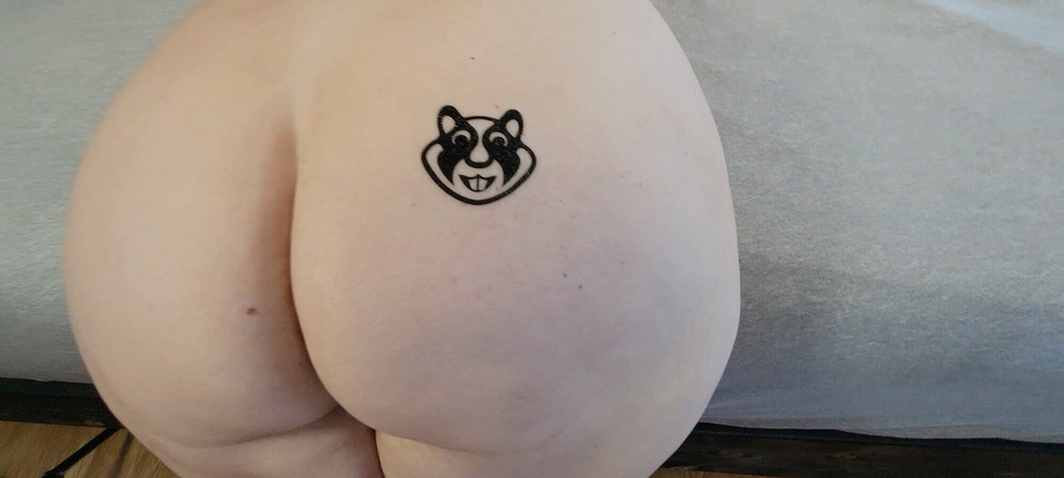 Falicha Karr: ドキドキする甘いお尻の厚いベイビー