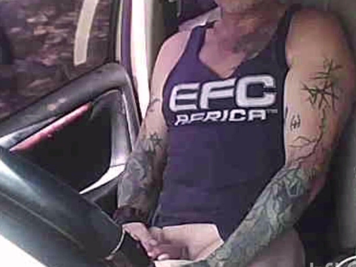 Be demoned: Dale ascensor a la chica de la universidad a casa