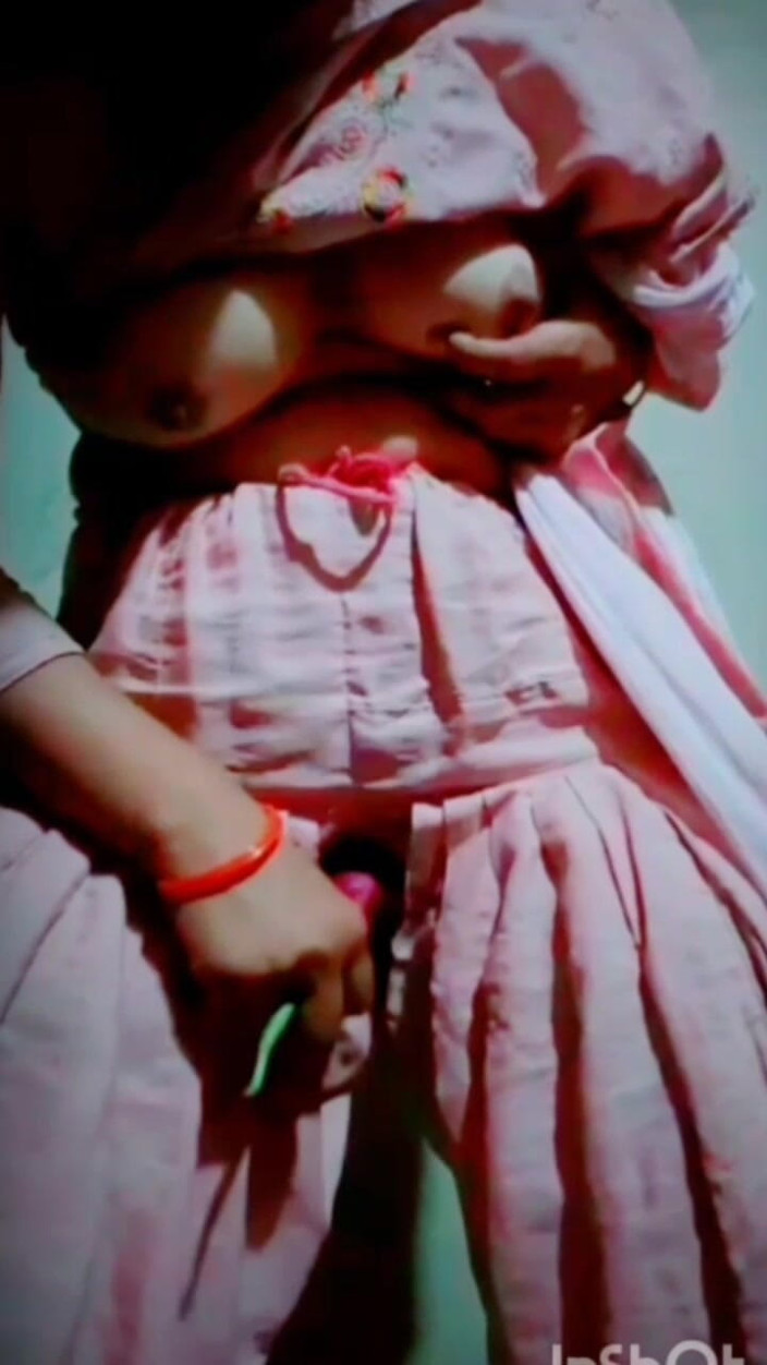 TricolorMusic3: This Sexy Punjabi Girl Sees Her Best Friend Kissing Her...