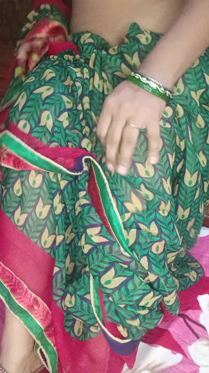 Kavita suman: I Want Big Black Dick. Indian BBW Wife Saree Dance...