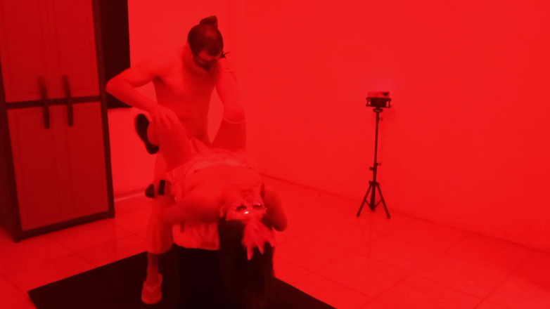 Martin13: वयस्क मनोरंजन केंद्र में सेक्स। वेश्यालय से बड़े स्तनों वाली मॉडल को चोदना