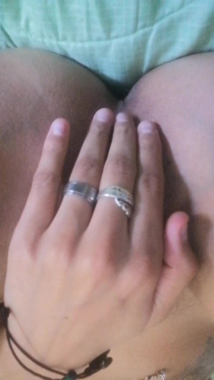 Laticasex: Přišla jsem ze cvičení a chtěla jsem se dotknout sama...