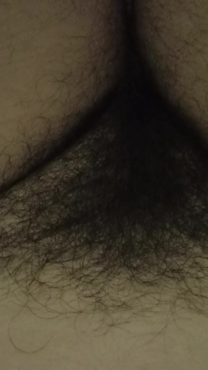 BW_Dolphin: Memek berbulu dan bellybutton