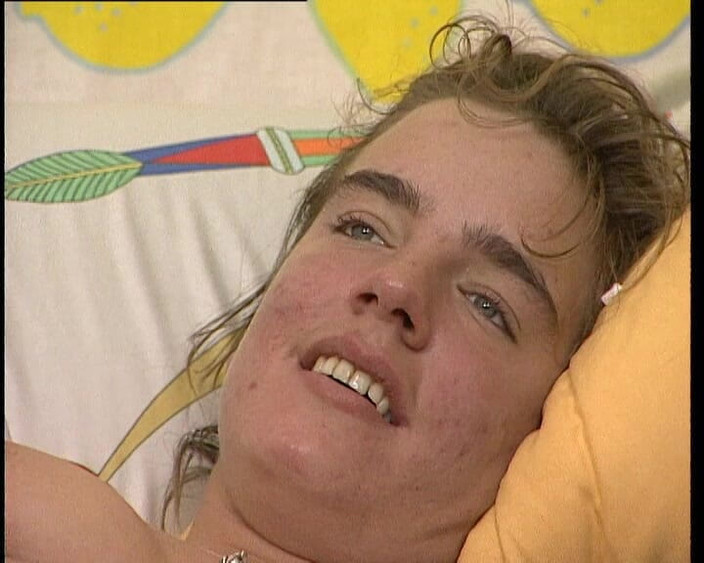 YOUR FIRST PORN: Wunderschoener anale orgasmes met Bianca - mooie anale orgasmes met Bianca