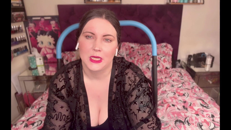 MissFFW: Miss Ffw hace ejercicio para convertirse en una "perra mala y...