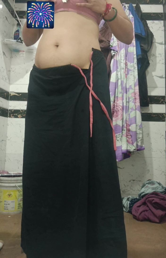 Priyahot77: Priya Bhabi Sexy Video Hot Body