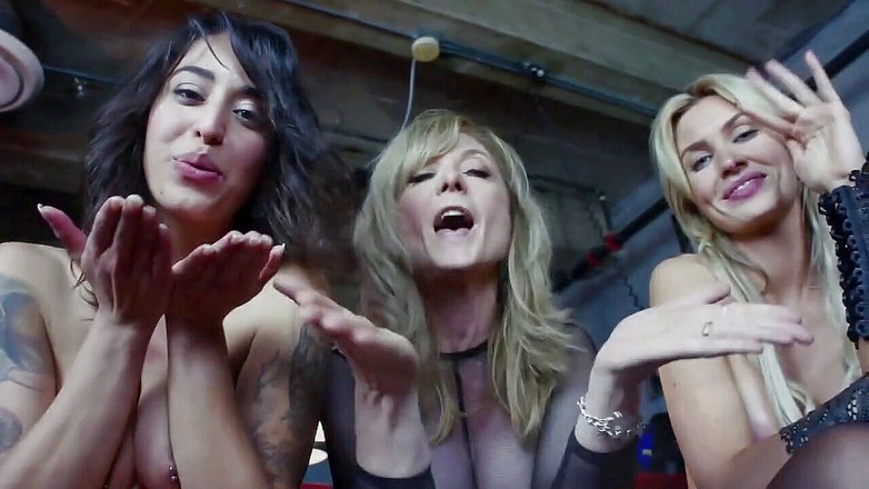 Naughty Girls: Casting with 3 hot babes and alluring MILF