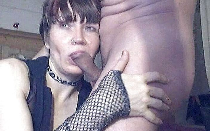 Diara Royal: Shorthair lady Chiara takes his cock in her mouth