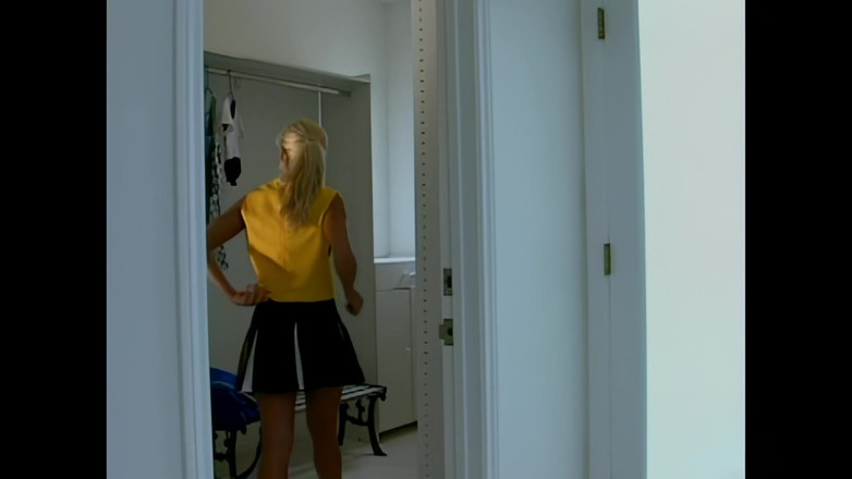 Bewitched!: Paixão Lésbica Quente No Chuveiro Para Shay E Samantha