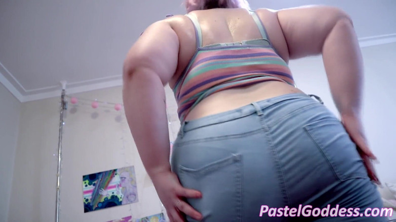 PastelGoddess: หน้าอึดอัดเหงื่อโชกกับการผายลมใส่หน้า POV