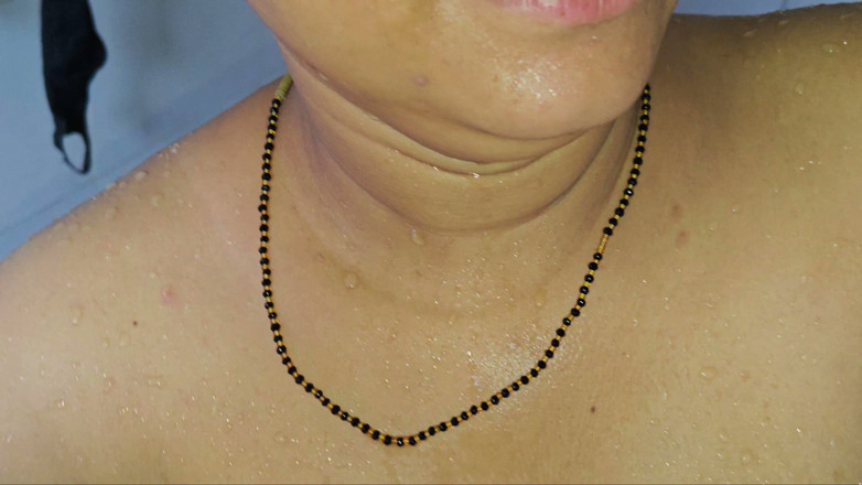bisex321: Divertimento in Bagno Desi Bhabhi